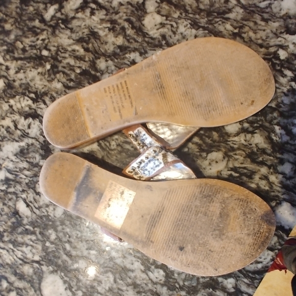 7 Chico' s white with silver embellishment - Picture 3 of 3